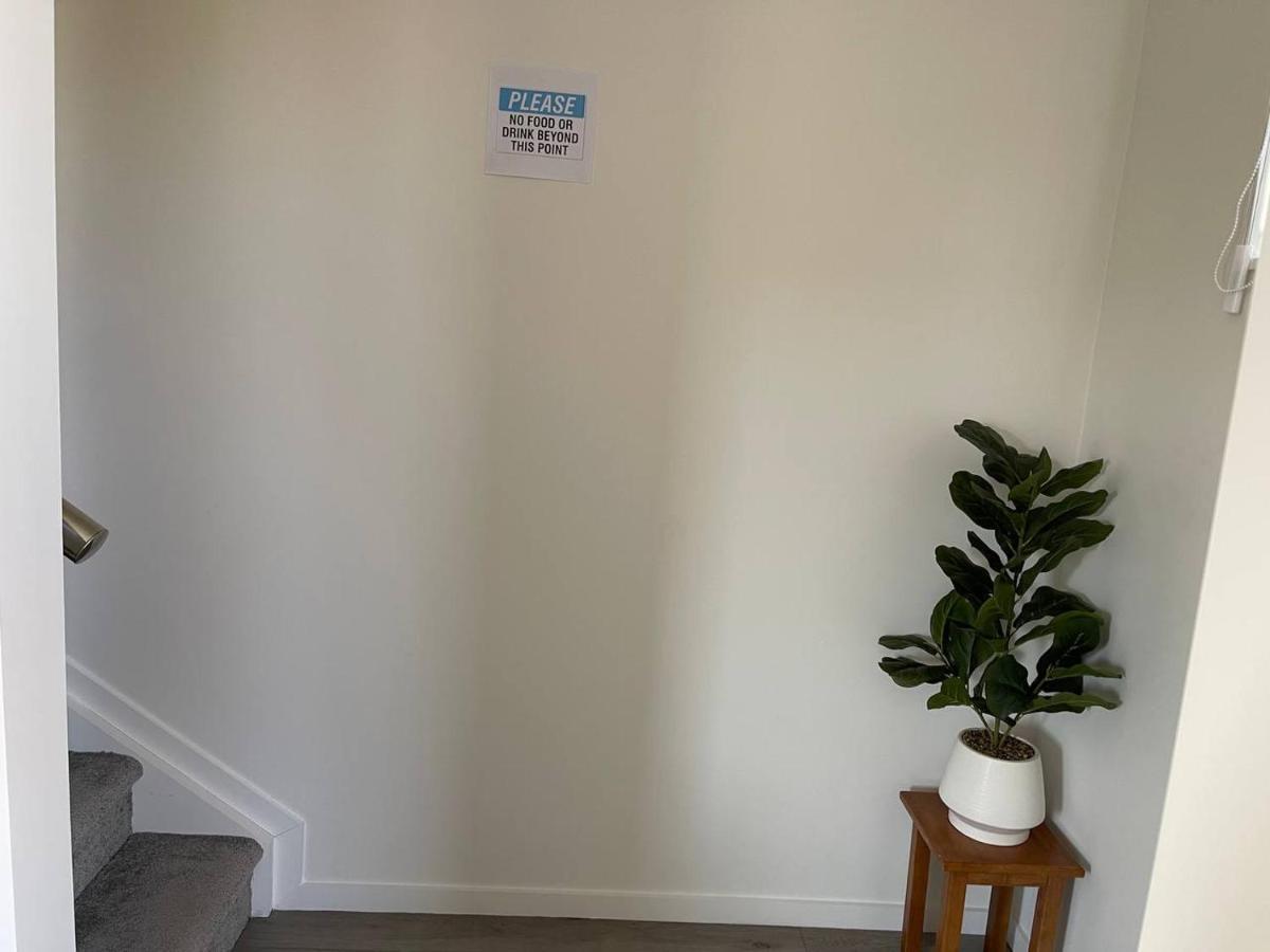 4 Bedroom Home Fully Furnished In Papakura, Auckland Eksteriør bilde